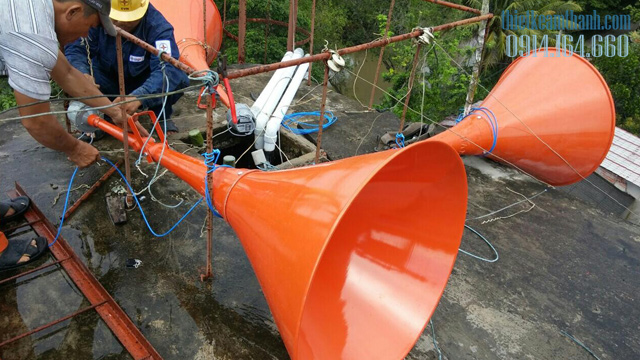 loa phóng thanh công suất 100w